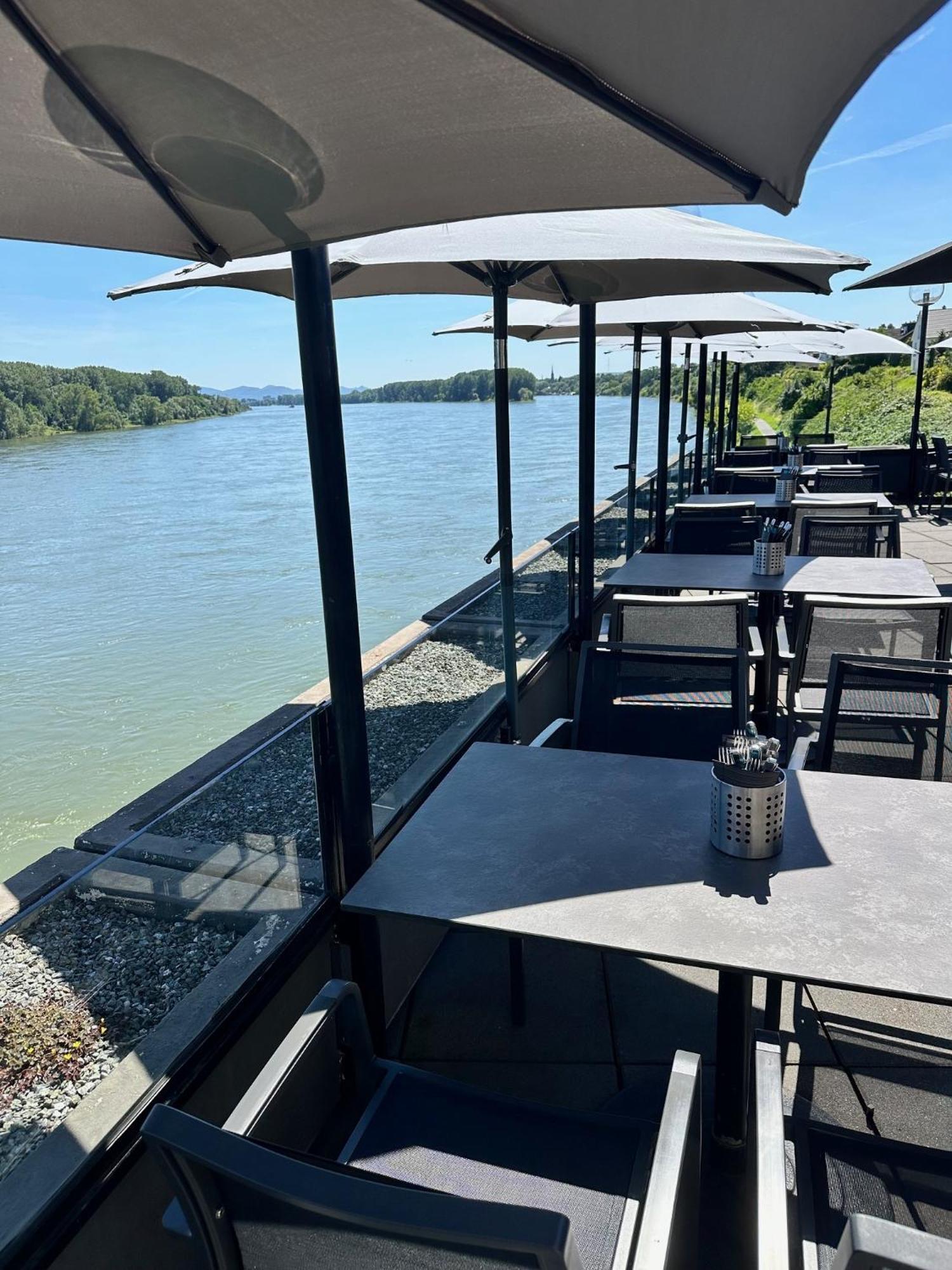 Rheinterrassen Hotel Cafe Restaurant Widdig Dış mekan fotoğraf